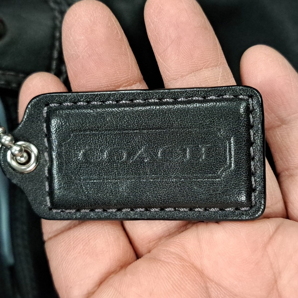 Coach Soho Lynn Hobo Shoulder Bag Y2k - Picture 14 of 16